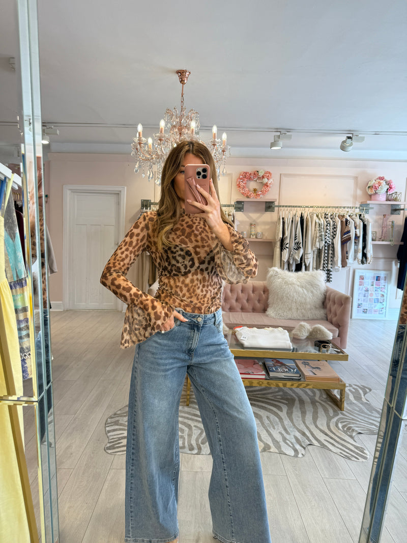 LEA LEOPARD MESH TOP