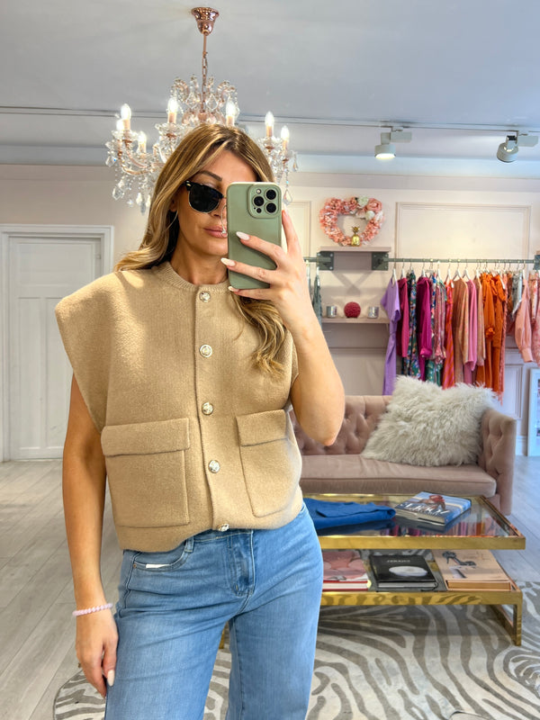 CINDY SLEEVELESS CARDIGAN CAMEL