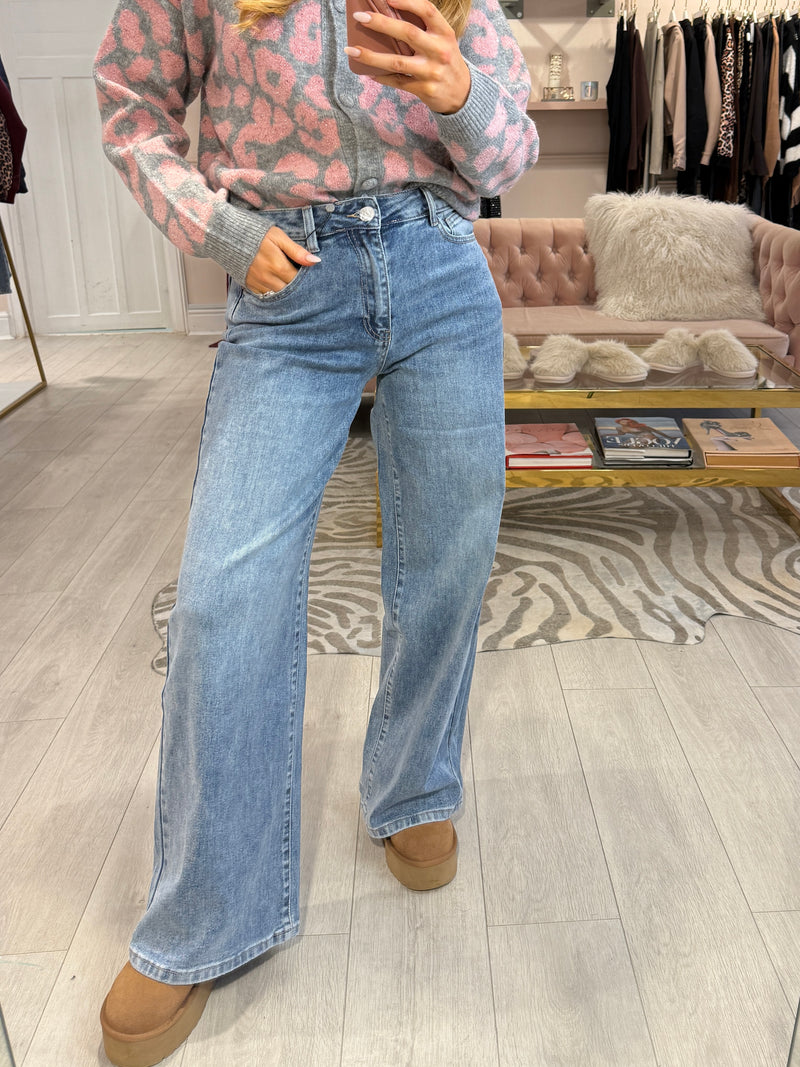 SKYLAR DAD FIT MID RISE JEANS