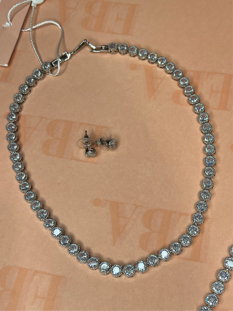 DIAMANTE NECKLACE AND EARRING SET